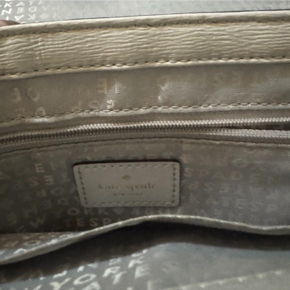 Kate Spade Light Gray Shoulder Bag with Chain Strap - Picture 7 of 8